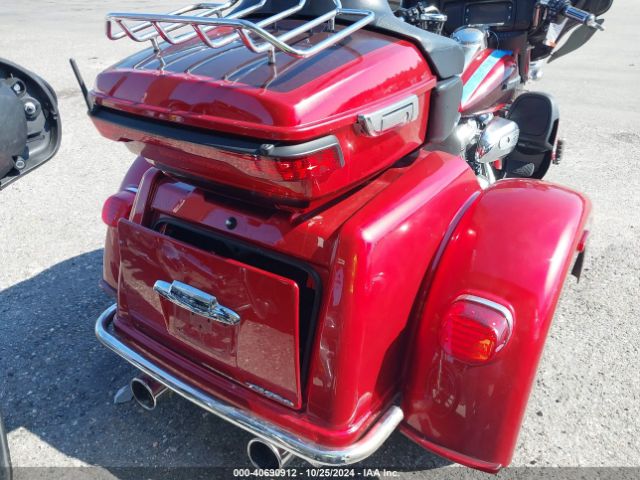 2018 HARLEY-DAVIDSON FLHTCUTG 1HD1MAD16JB858918 Photo 3