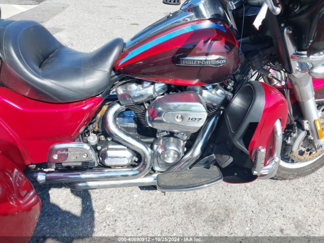 2018 HARLEY-DAVIDSON FLHTCUTG 1HD1MAD16JB858918 Photo 7