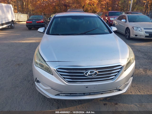 Hyundai SONATA SE 2016 5NPE24AF3GH369524 Image 12