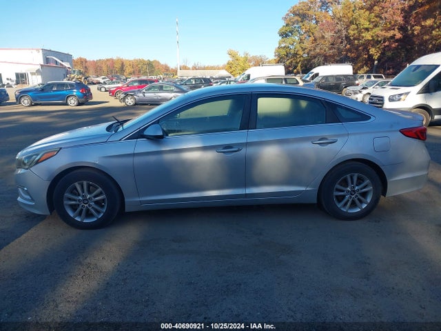 Hyundai SONATA SE 2016 5NPE24AF3GH369524 Image 14