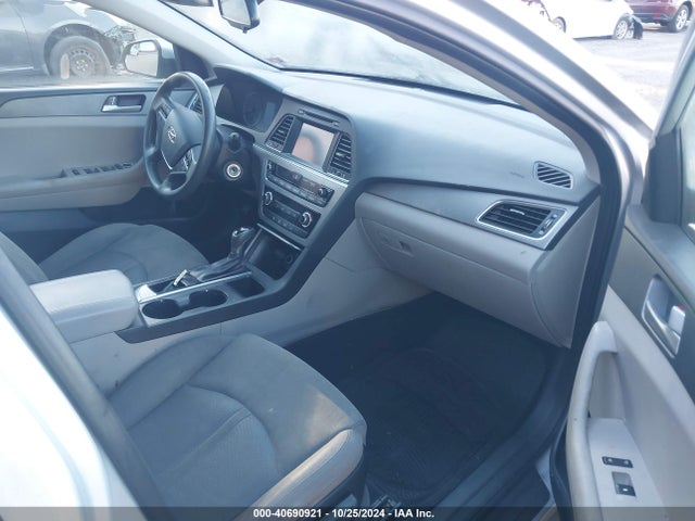 Hyundai SONATA SE 2016 5NPE24AF3GH369524 Image 5