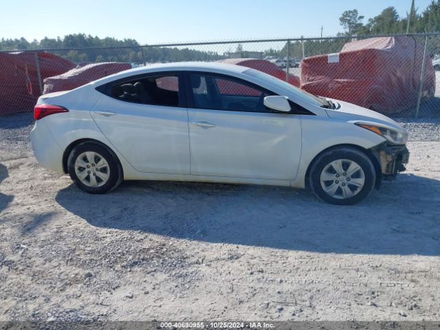 5NPDH4AE1GH714325 Hyundai ELANTRA SE