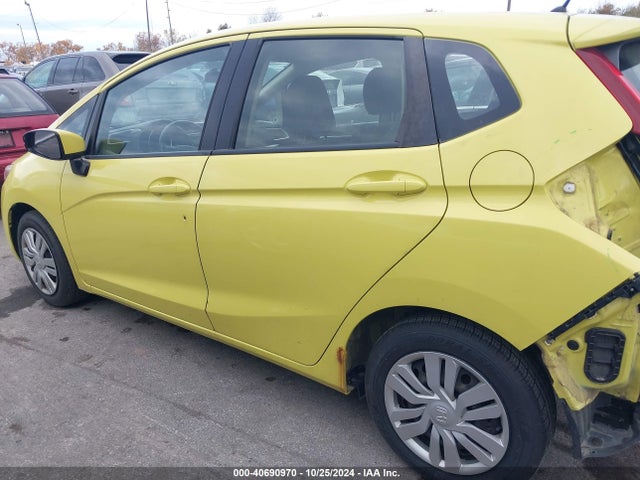 Honda FIT LX 2016 JHMGK5H55GX000792 Image 15