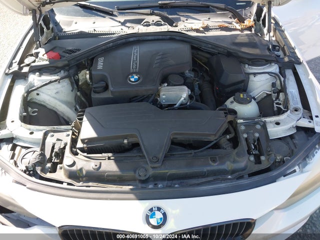 Продажа на аукционе авто 2015 Bmw 320i, vin: WBA3B1G50FNT06168, номер лота: 40691005