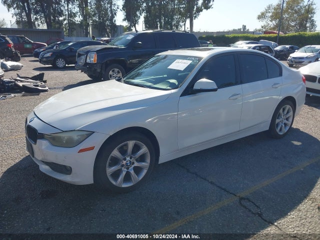 Продажа на аукционе авто 2015 Bmw 320i, vin: WBA3B1G50FNT06168, номер лота: 40691005