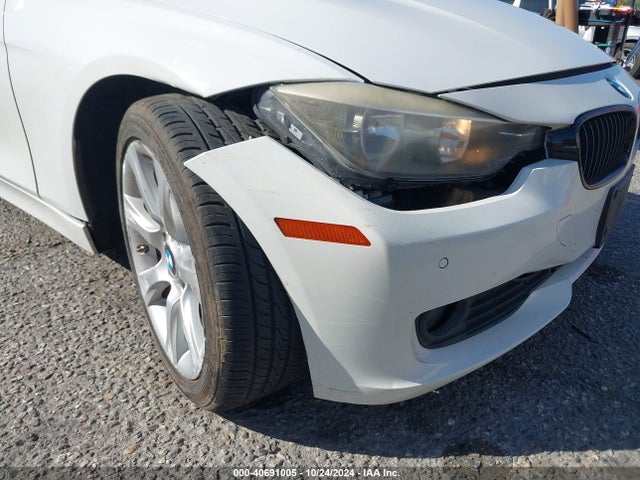 Продажа на аукционе авто 2015 Bmw 320i, vin: WBA3B1G50FNT06168, номер лота: 40691005