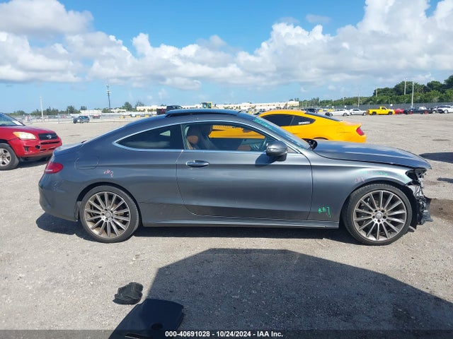 WDDWJ4JB0HF356073 Mercedes-Benz C 300