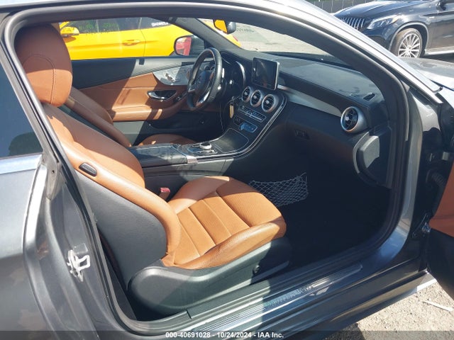 WDDWJ4JB0HF356073 Mercedes-Benz C 300