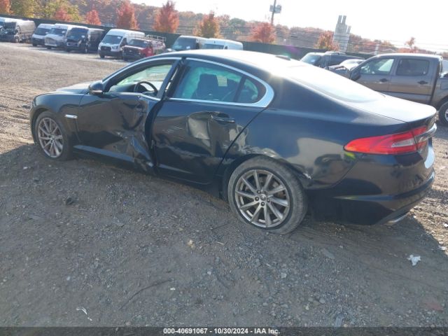 2012 JAGUAR XF SAJWA0FB1CLS58516 Photo 2