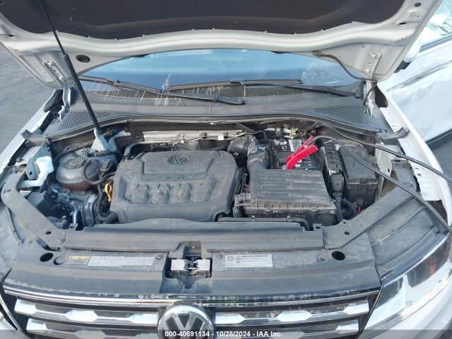 3VV0B7AX7KM040009 Volkswagen Tiguan 2.0t S