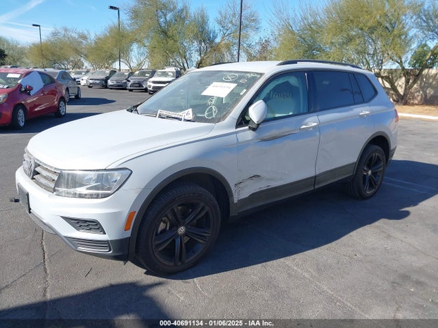 3VV0B7AX7KM040009 Volkswagen Tiguan 2.0t S