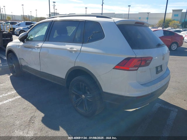 3VV0B7AX7KM040009 Volkswagen Tiguan 2.0t S