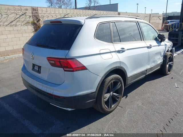 3VV0B7AX7KM040009 Volkswagen Tiguan 2.0t S