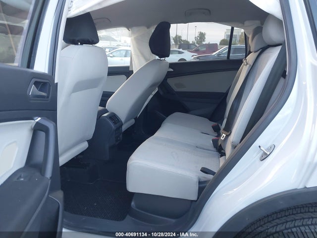 3VV0B7AX7KM040009 Volkswagen Tiguan 2.0t S