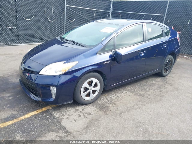 Toyota Prius Two 2014 JTDKN3DU1E0367554 Image 2