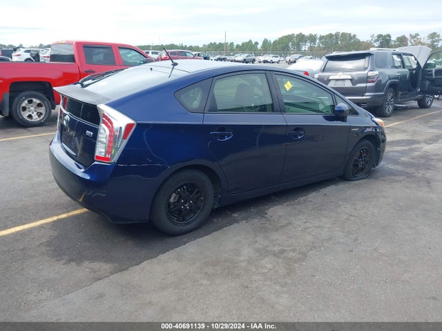 Toyota Prius Two 2014 JTDKN3DU1E0367554 Image 4