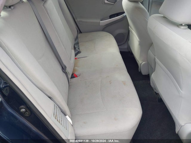 Toyota Prius Two 2014 JTDKN3DU1E0367554 Image 8