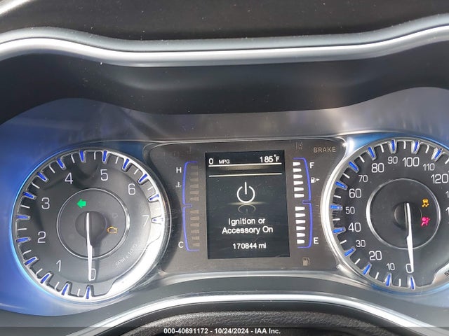 Chrysler 200 Limited 2015 1C3CCCABXFN657460 Image 7