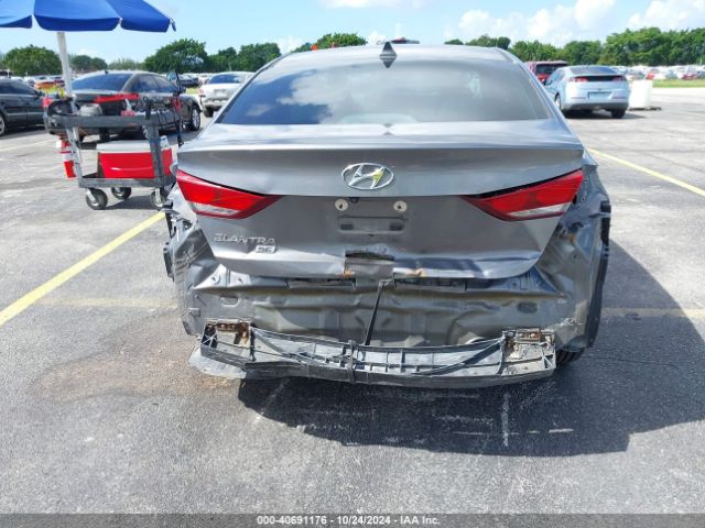 5NPD74LF5JH380087 Hyundai ELANTRA SE