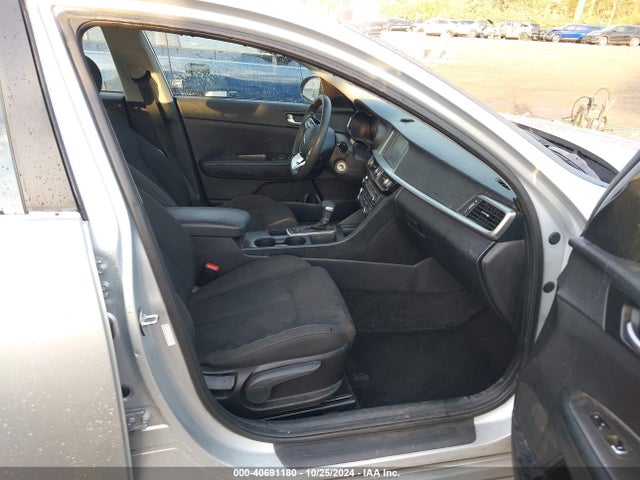 5XXGT4L38KG340839 KIA Optima Lx