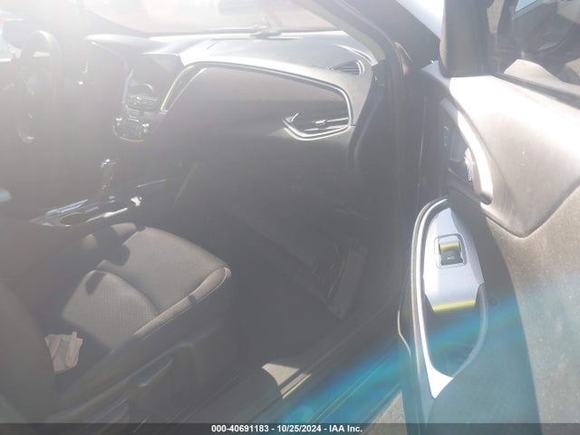 1G1ZD5ST4LF094989 Chevrolet Malibu Fwd Lt