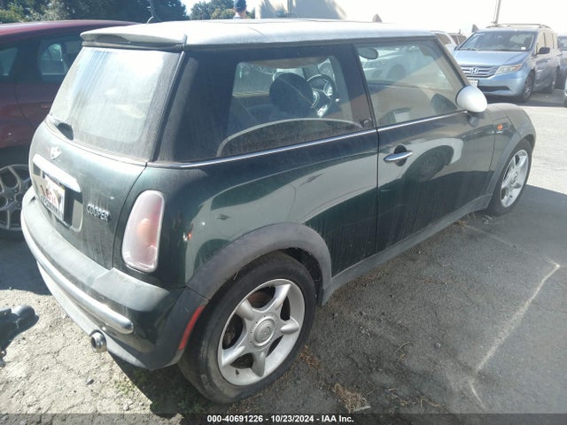 2002 MINI COOPER WMWRC33402TE12788 Photo 3
