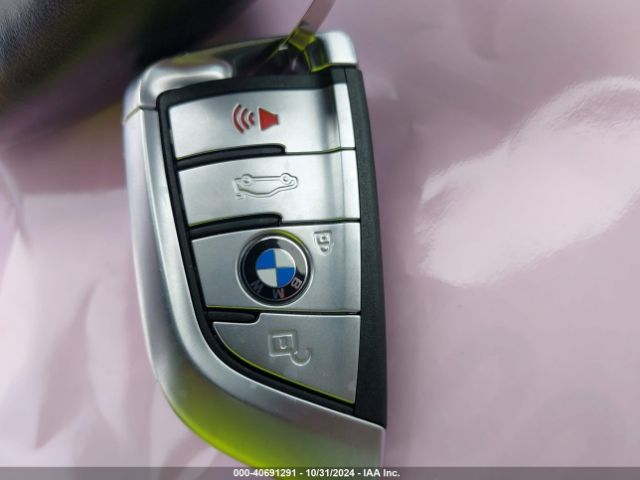 2022 BMW 750 WBA7U2C00NCK03130 Photo 10