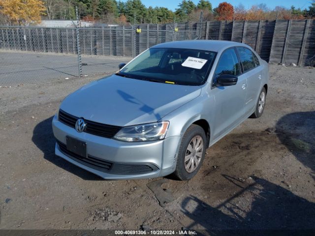 3VW1K7AJ6EM357330 Volkswagen Jetta 2.0l S