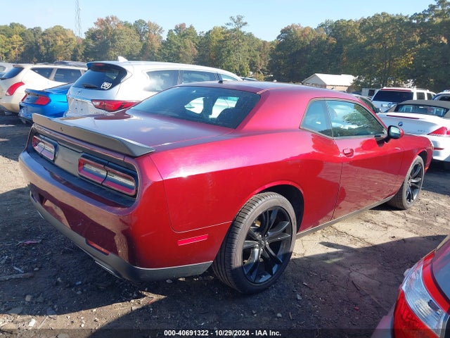 Dodge Challenger Sxt 2018 2C3CDZAG5JH124199 Image 4