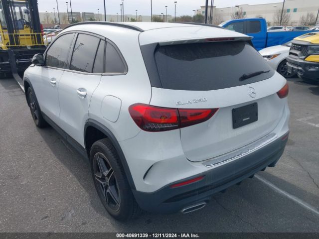 W1N4N4GB6NJ321150 Mercedes-Benz GLA 250