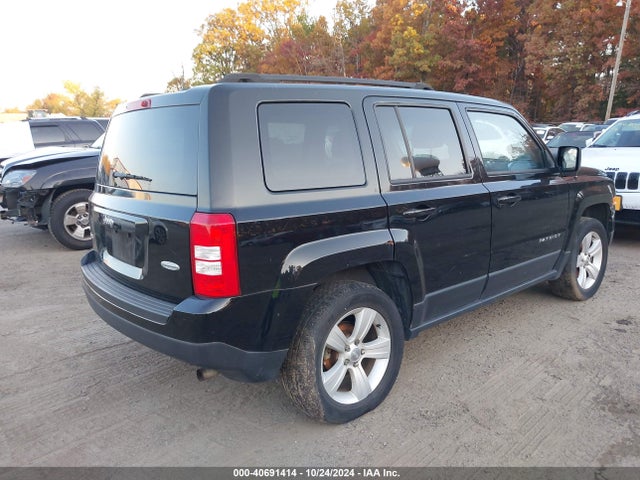 1C4NJRFB1ED898320 Jeep Patriot Latitude