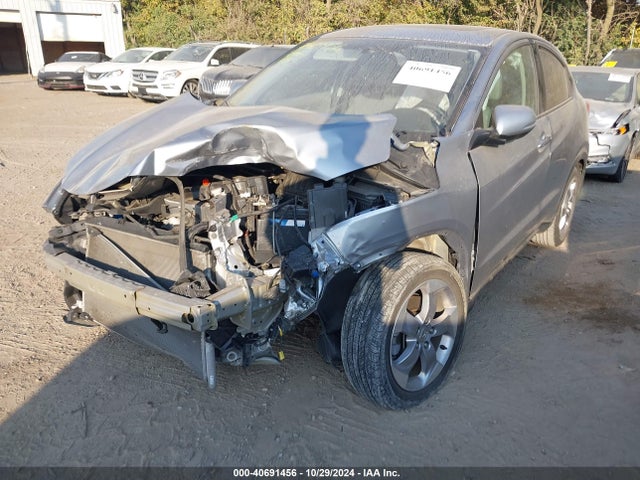 Honda HR-V EX 2017 3CZRU6H57HM701068 Image 2