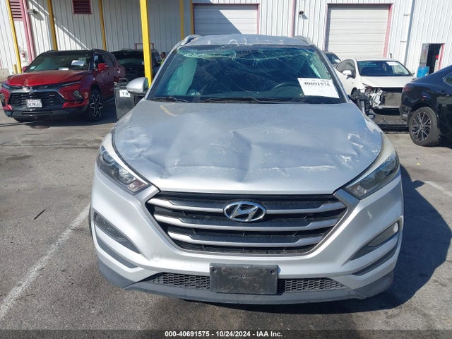 Hyundai Tucson Sel Plus 2018 KM8J33A46JU766884 Image 12