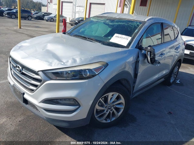 Hyundai Tucson Sel Plus 2018 KM8J33A46JU766884 Image 2