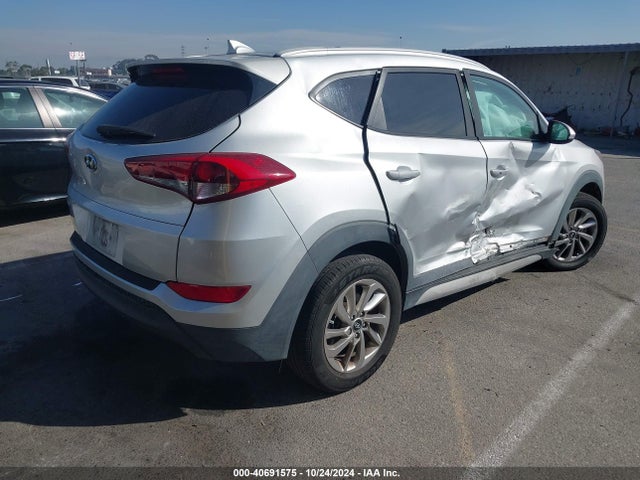 Hyundai Tucson Sel Plus 2018 KM8J33A46JU766884 Image 4