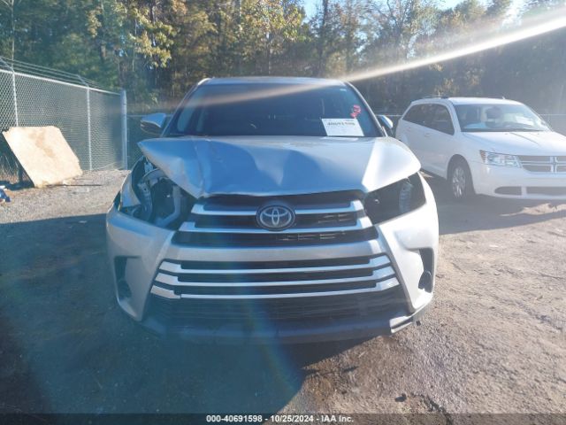 5TDZARFH0HS023597 Toyota Highlander Le