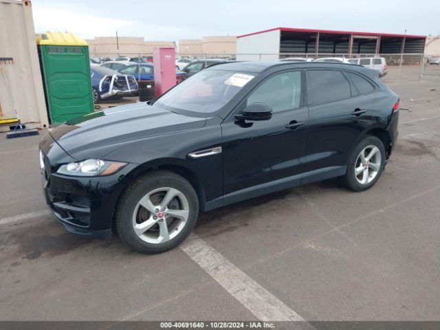 SADCJ2BV0HA065438 Jaguar F-pace 35t Premium