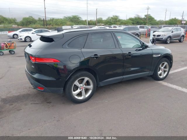 SADCJ2BV0HA065438 Jaguar F-pace 35t Premium
