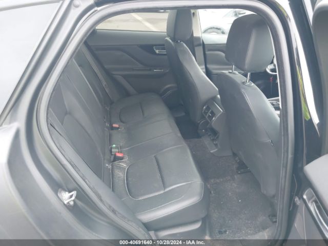 SADCJ2BV0HA065438 Jaguar F-pace 35t Premium