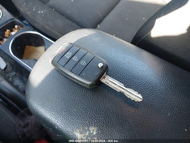 KIA FORTE LX 2017 3KPFK4A74HE054444 Image 11