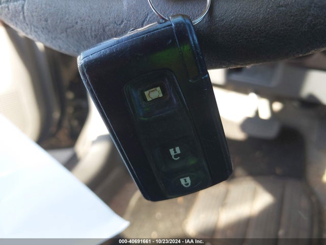2005 Toyota Prius მანქანა იყიდება აუქციონზე, vin: JTDKB20U053125796, აუქციონის ნომერი: 40691661