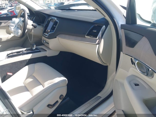Volvo Xc90 B6 Plus Bright Theme 7-seater 2024 YV4062PEXR1225106 Image 5