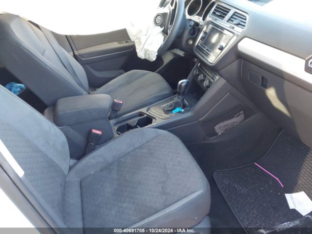 3VV1B7AX4KM142808 Volkswagen Tiguan 2.0t S