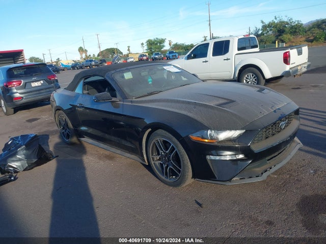 2018 1FATP8UHXJ5110233 main image