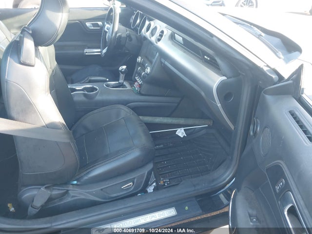 Ford Mustang Ecoboost Premium 2018 1FATP8UHXJ5110233 Image 5