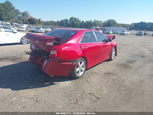 4T1BF1FK3EU806688 Toyota CAMRY SE