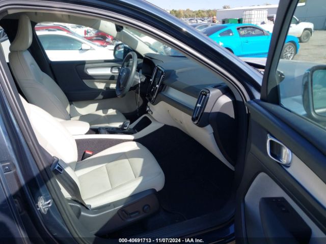 YV4162UK0M2396898 Volvo Xc40 T5 Momentum