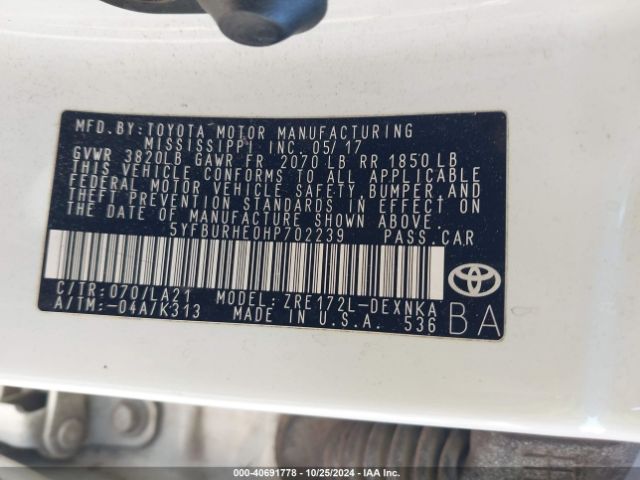 5YFBURHE0HP702239 Toyota Corolla Xle