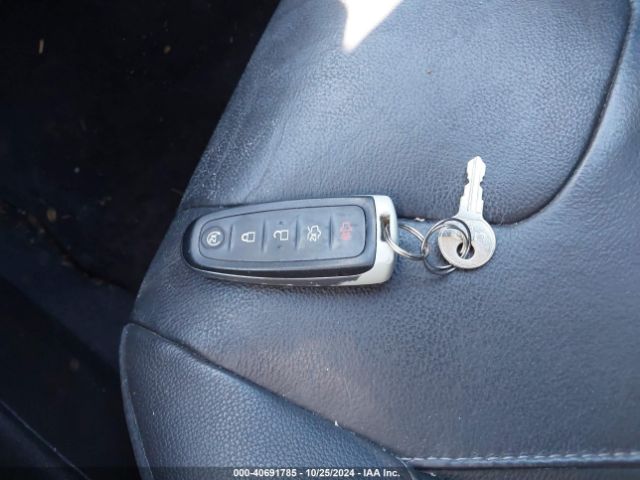 1FADP3N25GL353924 Ford Focus Titanium