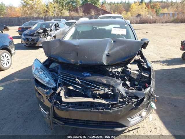 1FADP3N25GL353924 Ford Focus Titanium